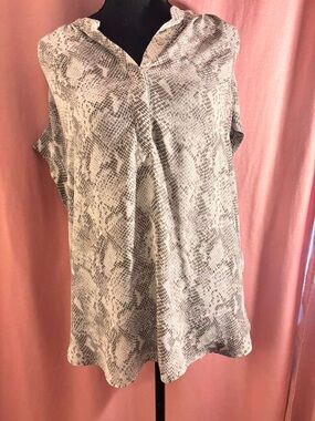 Adrienne Vittadini Sleeveless Snake-Print V-Neck Top - White, Gray